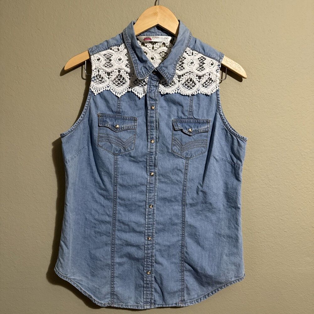 Cumberland Blue Denim White Lace Sleeveless Button Up Blouse Vest Size L